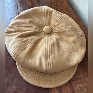 Vintage Wilson’s Leather Suede Newsboy Cap in Camel Tan